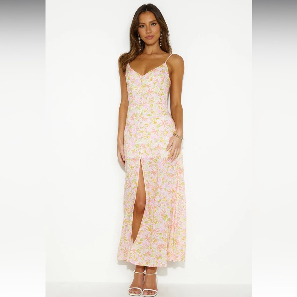 HELLO MOLLY SKIPPING FIELDS MAXI DRESS PINK Size XS Never worn, brand new